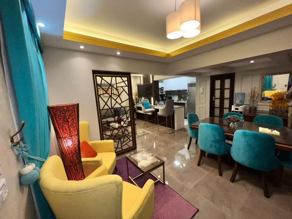 Luxury Flat With Garden And Private Entrance شقة فاخرة بحديقة و مدخل خاص Каир Экстерьер фото
