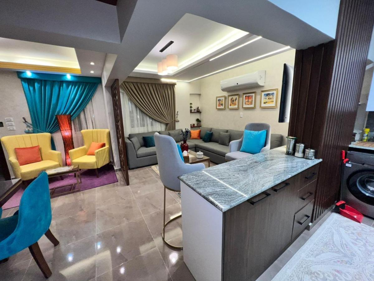 Luxury Flat With Garden And Private Entrance شقة فاخرة بحديقة و مدخل خاص Каир Экстерьер фото