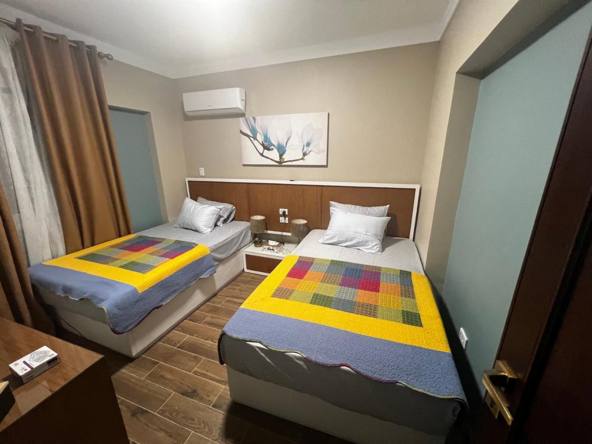 Luxury Flat With Garden And Private Entrance شقة فاخرة بحديقة و مدخل خاص Каир Экстерьер фото
