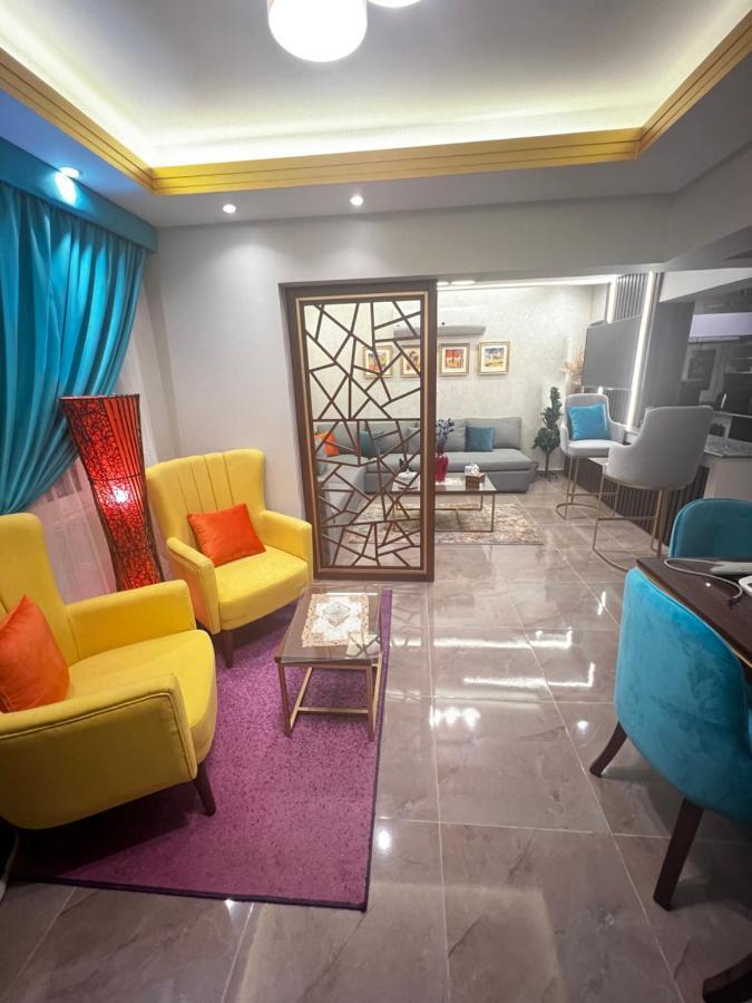 Luxury Flat With Garden And Private Entrance شقة فاخرة بحديقة و مدخل خاص Каир Экстерьер фото