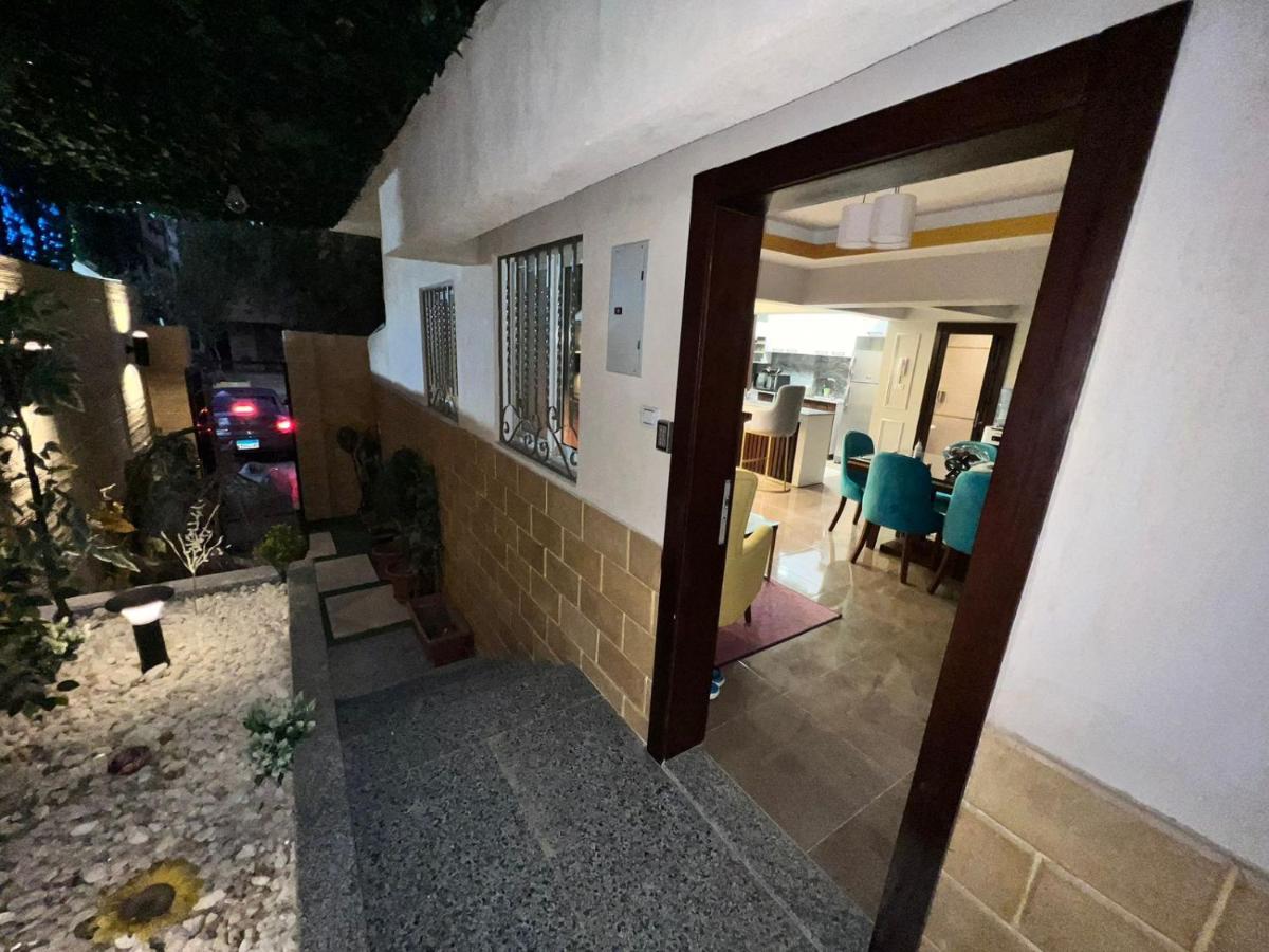 Luxury Flat With Garden And Private Entrance شقة فاخرة بحديقة و مدخل خاص Каир Экстерьер фото