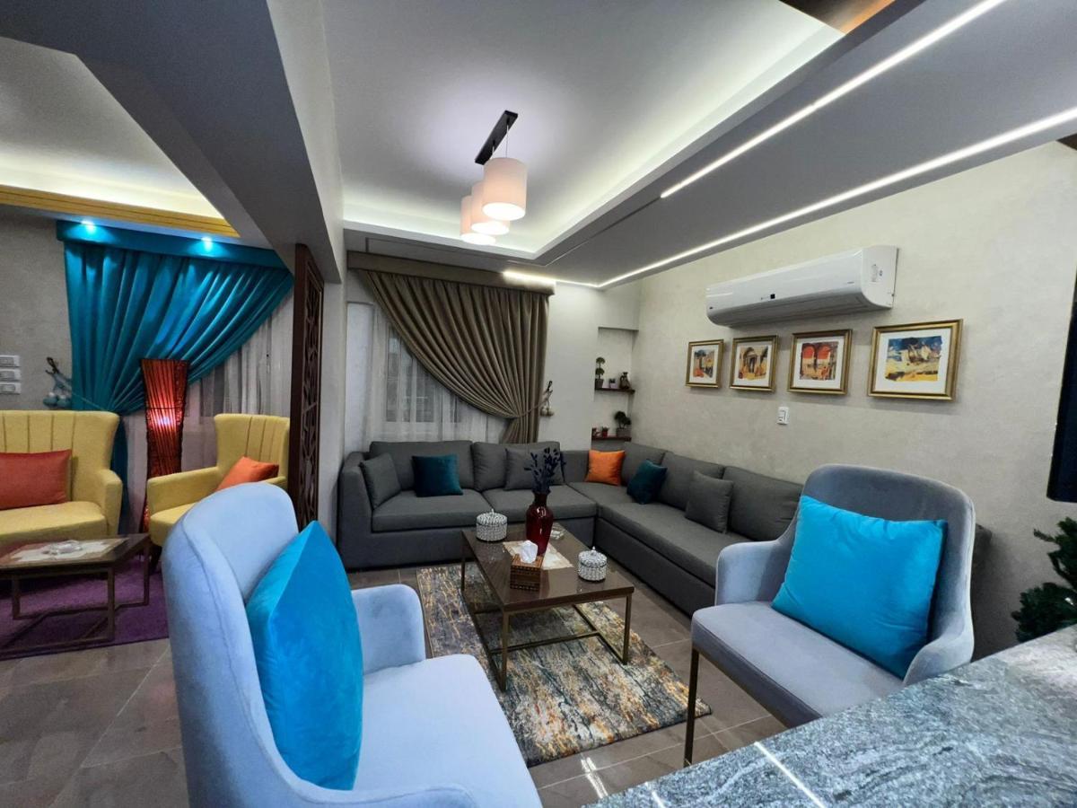 Luxury Flat With Garden And Private Entrance شقة فاخرة بحديقة و مدخل خاص Каир Экстерьер фото